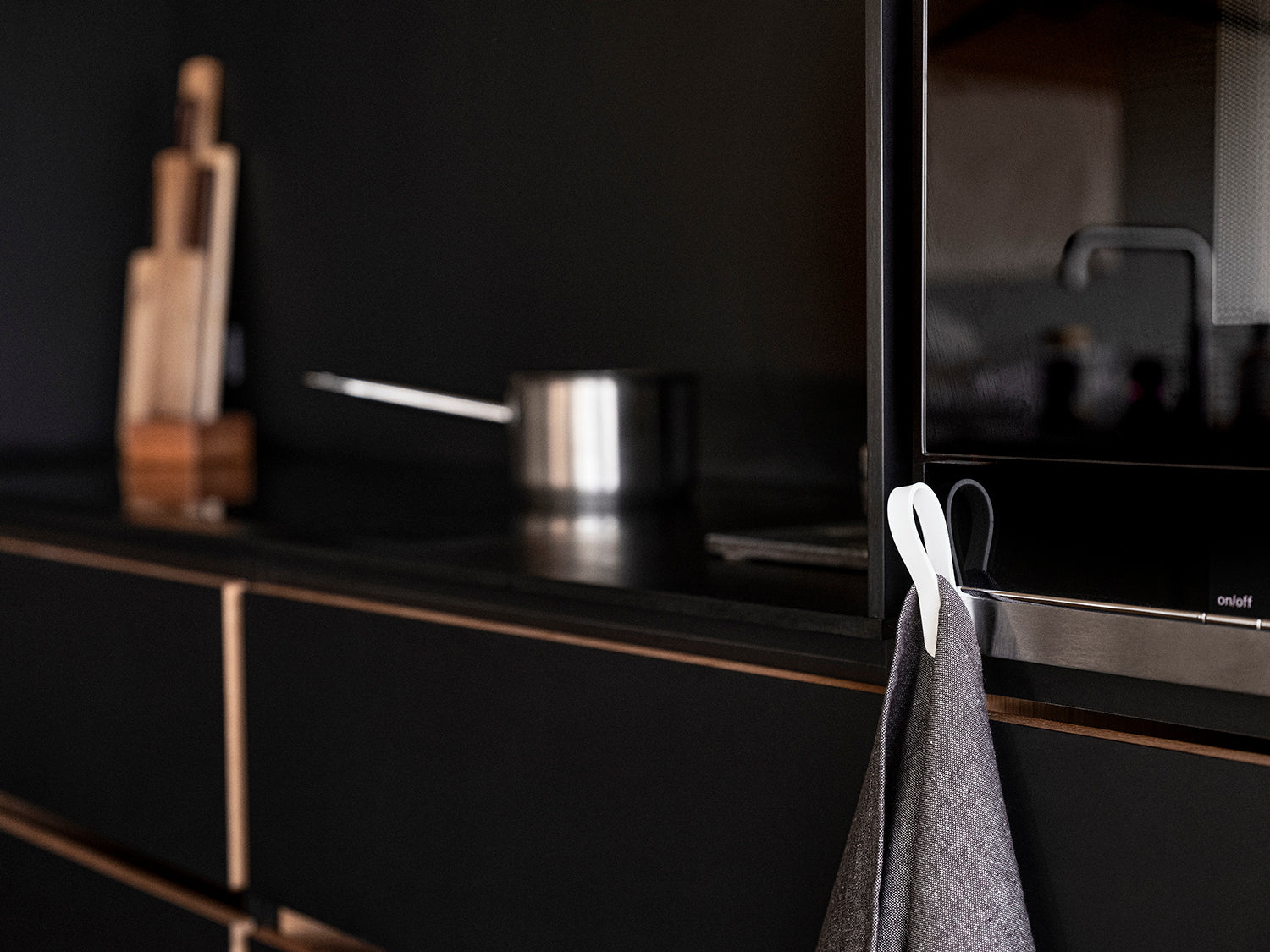 Set de 2 sangles magnétiques pour serviette LOOP MAGNET en silicone Blanc Zone Denmark - Mathon - 8