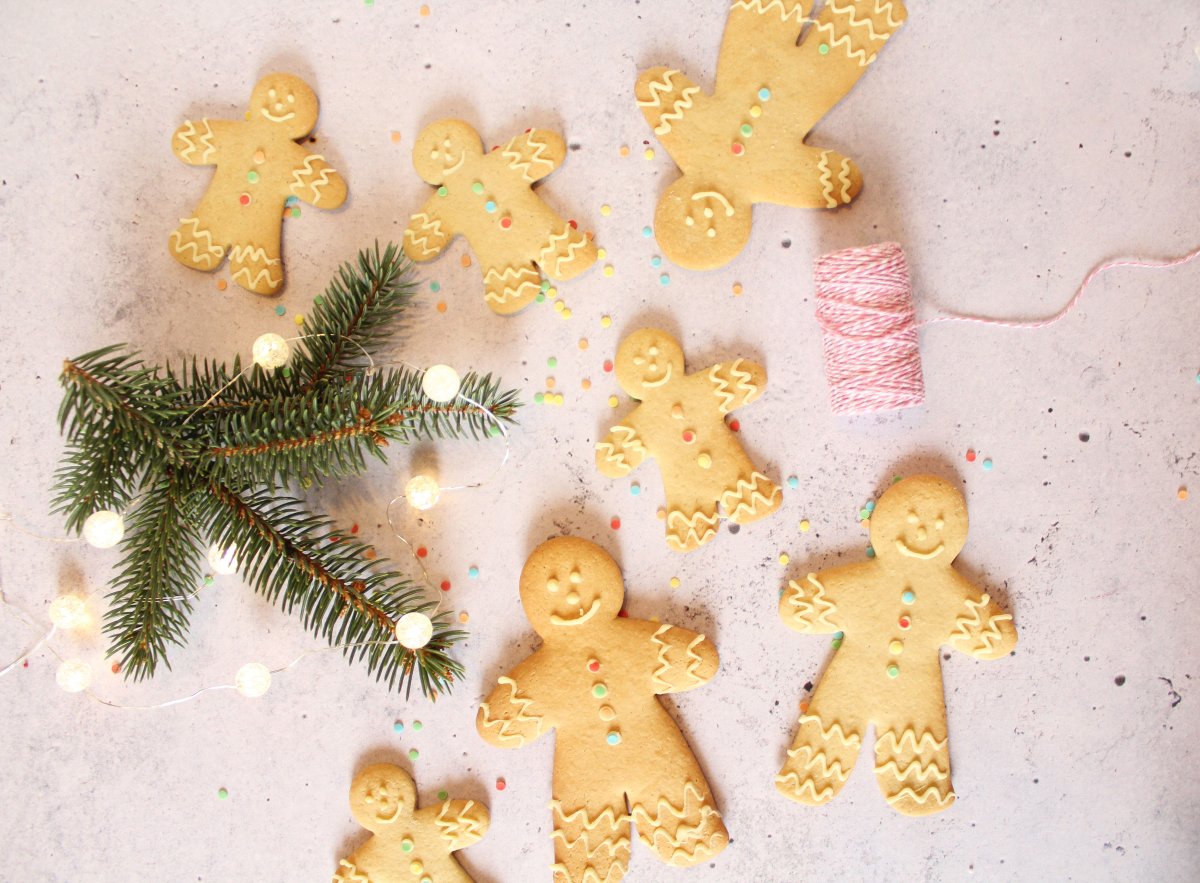 Lot de 2 emporte-pièces en forme de bonhomme en pain d