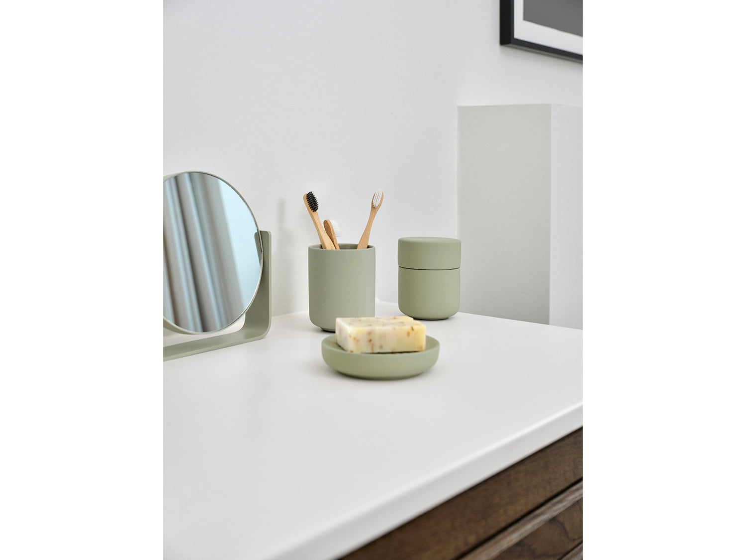 Gobelet pour brosse à dents UME en grès Vert eucalyptus Zone Denmark - Mathon - 3