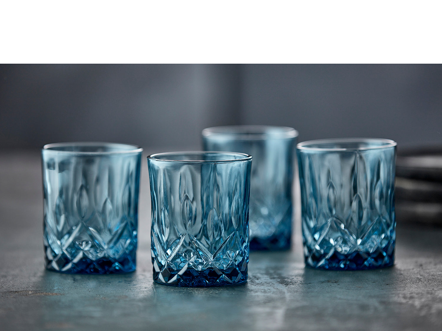 Verre à whisky Sorrento en Verre Bleu Lyngby Glas - Mathon - 8