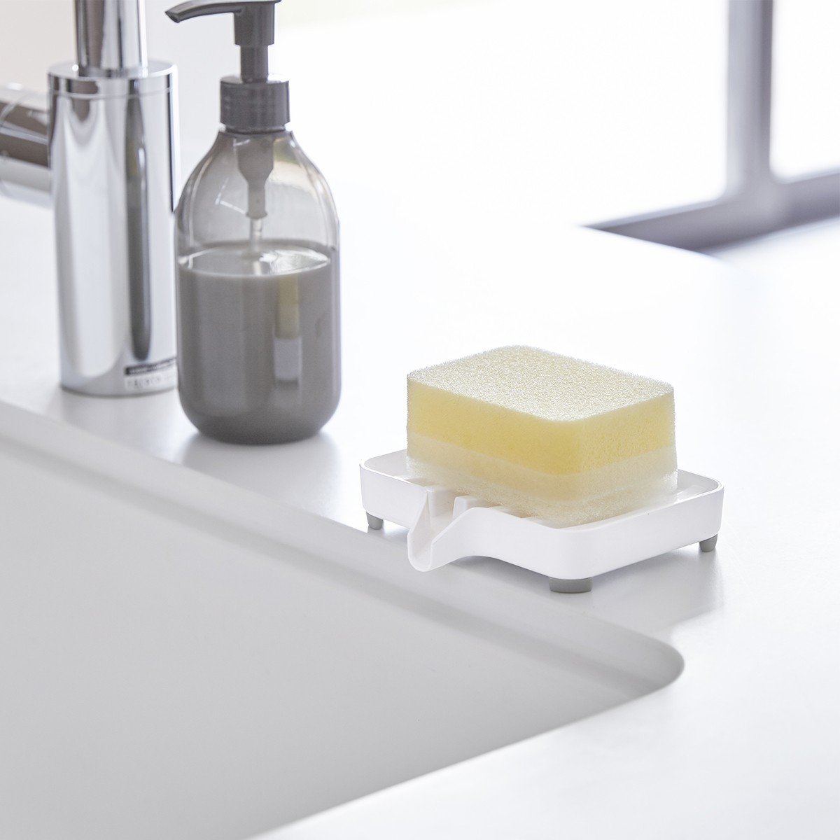 Porte savon avec bec verseur blanc - L11 cm Calicosy - Mathon - 5