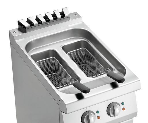 Friteuse Professionnelle - 2 x 9 Litres - 15 kW - sur Armoire - Bartscher - Mathon - 4