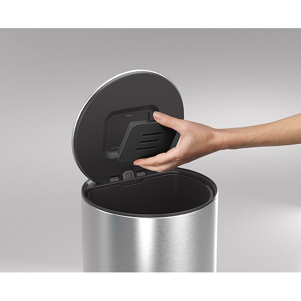 Poubelle à pédale Arc 30 L inox Joseph Joseph - Mathon - 4