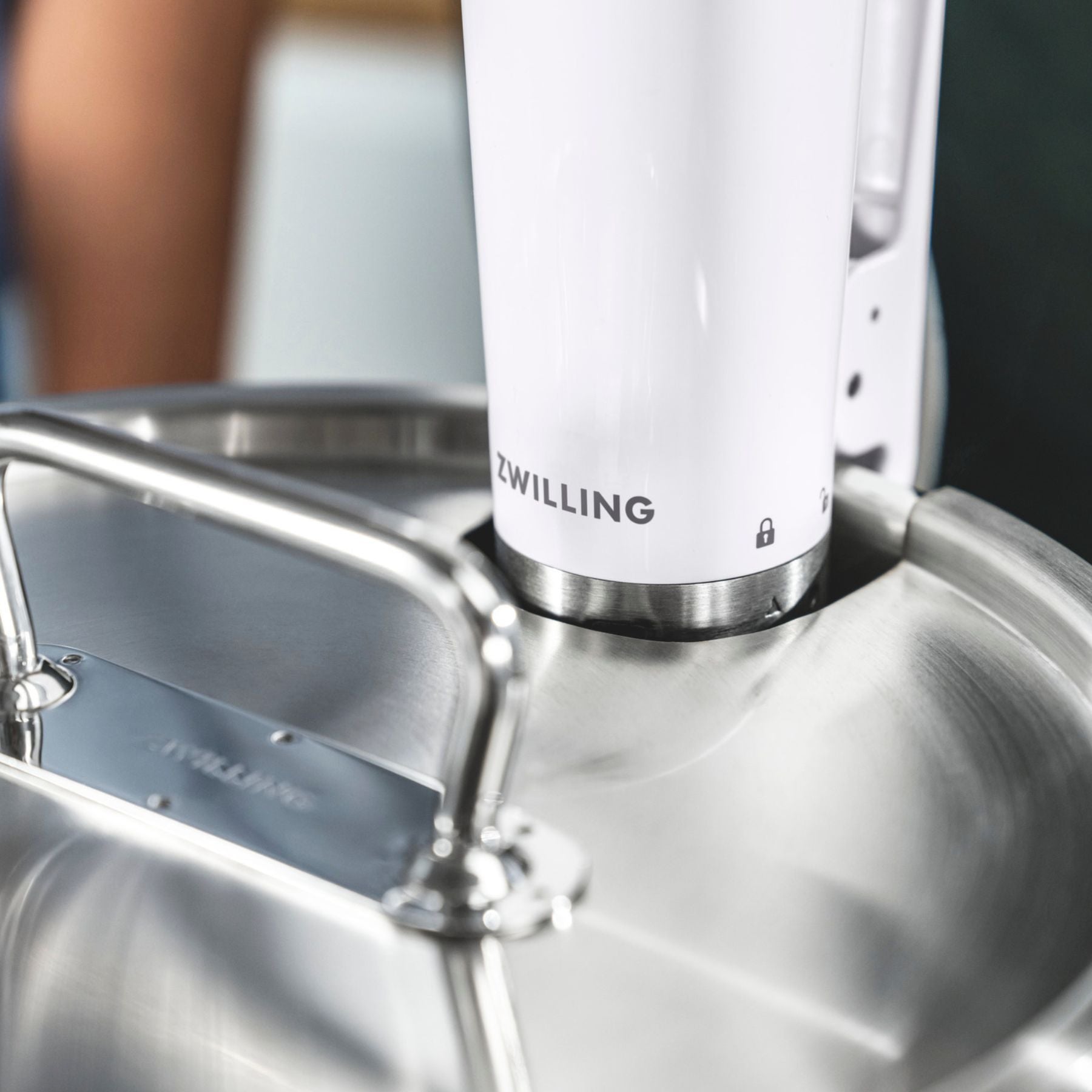 Couvercle sous vide 24 cm, Inox 18/10 Zwilling - Mathon - 4