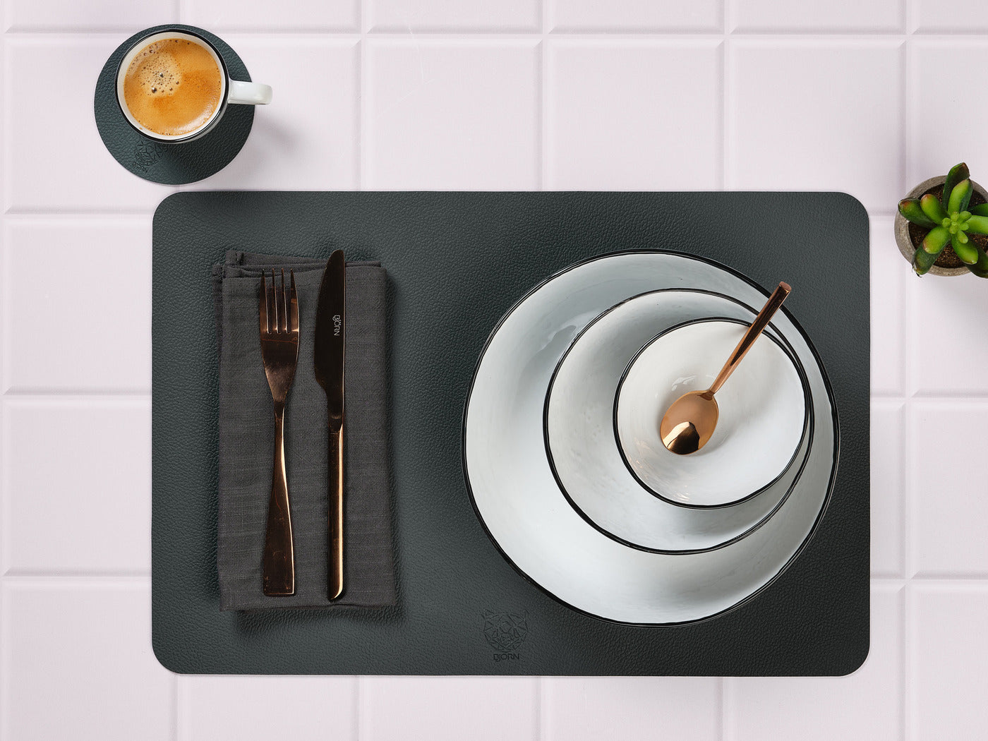 Set de table rectangulaire réversible - 6 pièces - Cuir recyclé bleu nuit et gris anthracite Björn - Mathon - 5