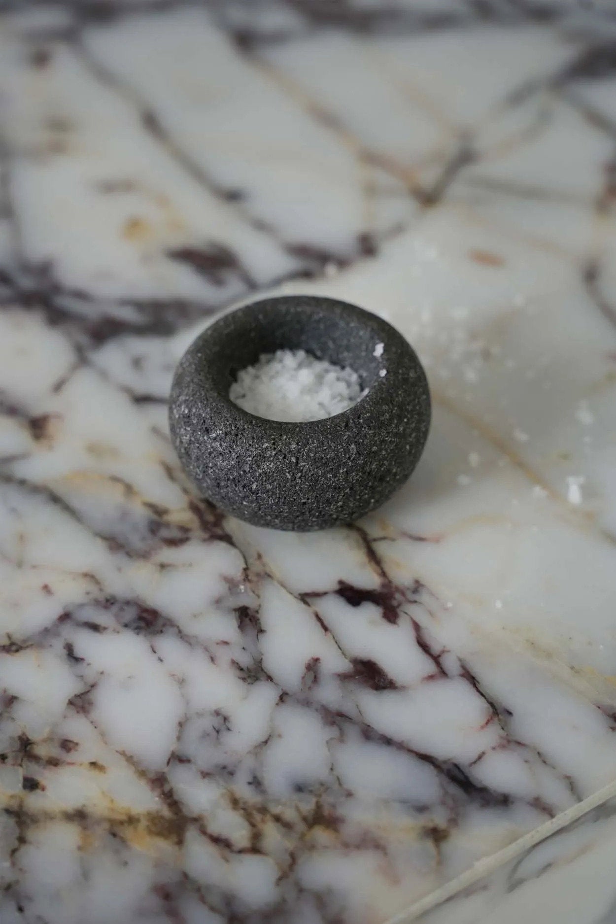 Le Bol À Sel Lava Stone - Noir Bazar Bizar - Mathon - 2