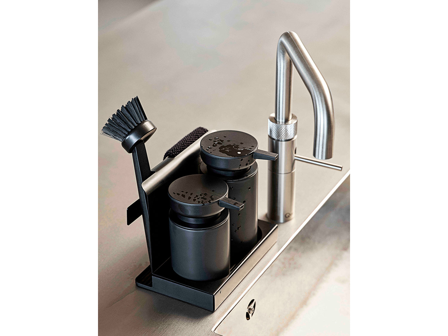 Set de vaisselle DIISH en métal et grès et polypropylène Noir Zone Denmark - Mathon - 7