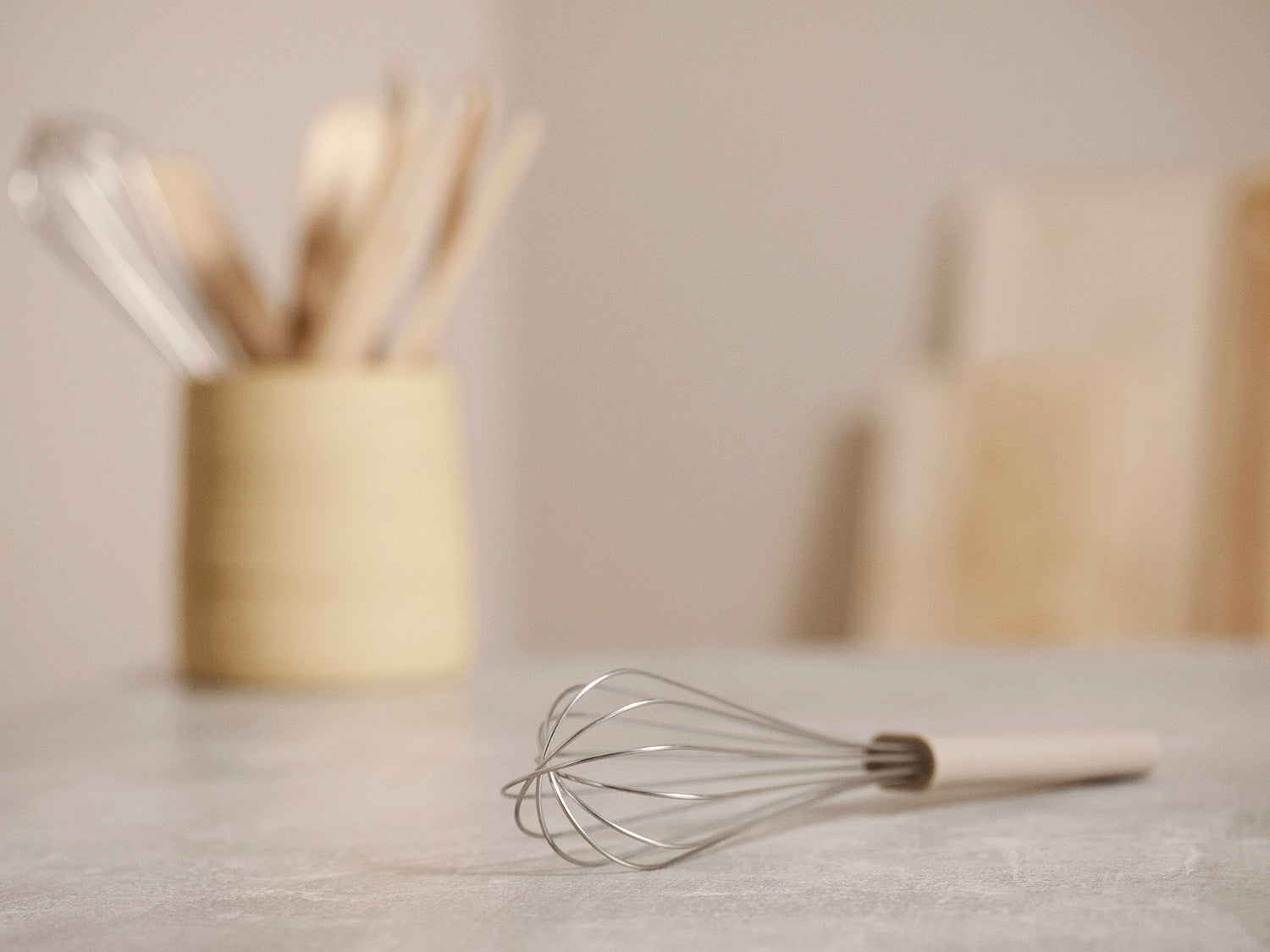 Fouet SINGLES en polypropylène et acier inoxydable Taupe doux Zone Denmark - Mathon - 3