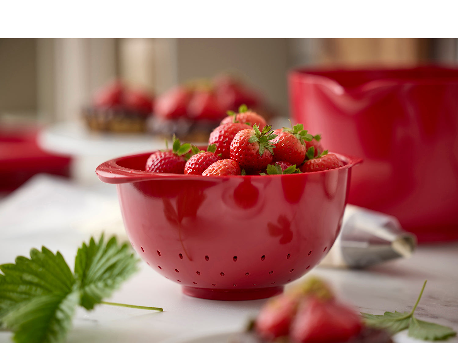 Passoire MARGRETHE Rouge Rosti - Mathon - 9