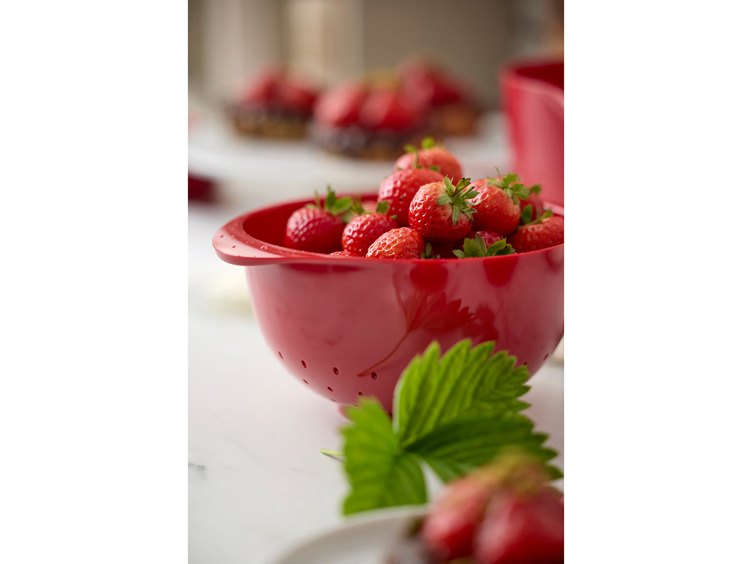 Passoire MARGRETHE Rouge Rosti - Mathon - 10