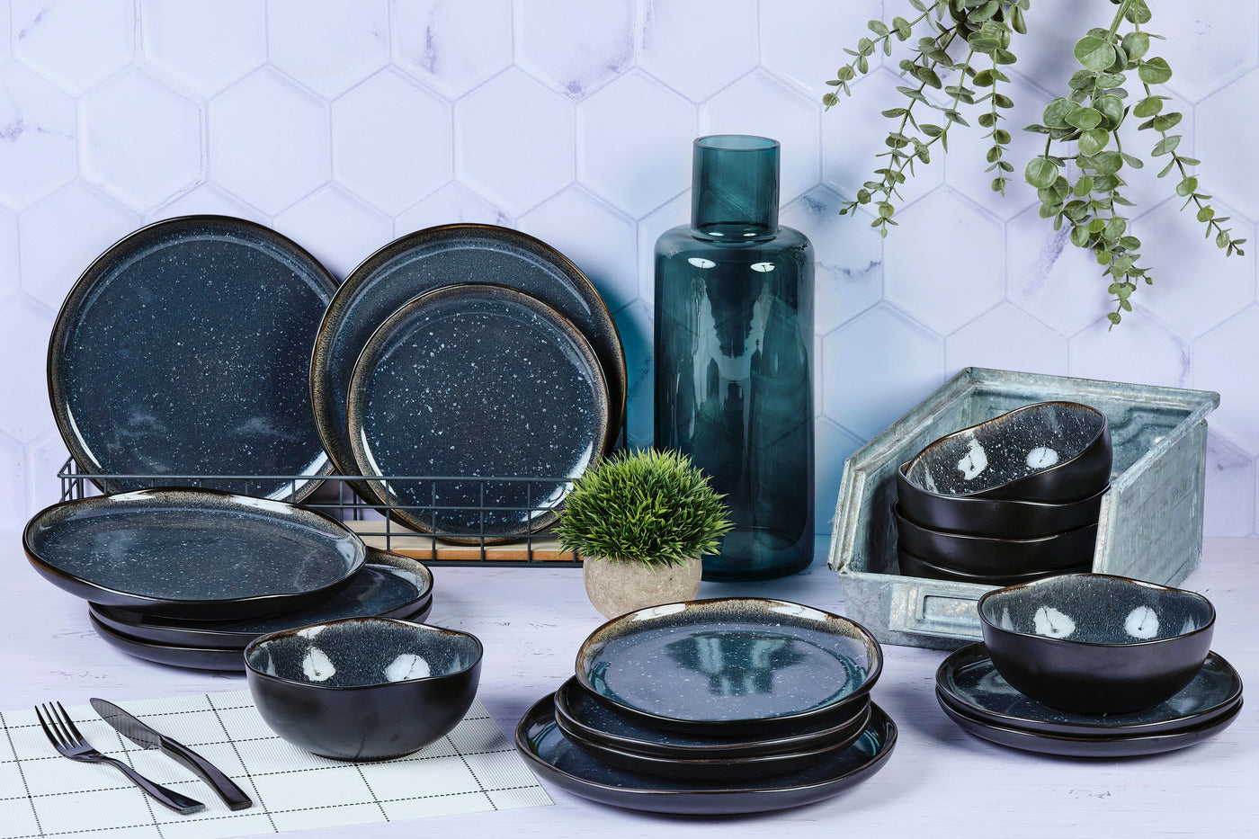 Lot de 18 set les essentiels en grès bleu D Björn - Mathon - 2