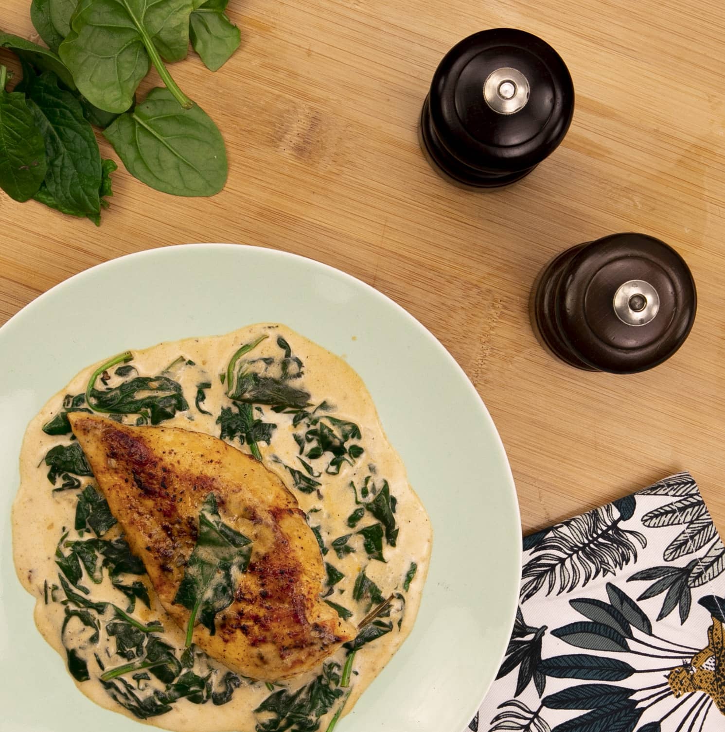 Assiette plate ronde 25cm verte OGRE La Fabrique - Mathon - 4