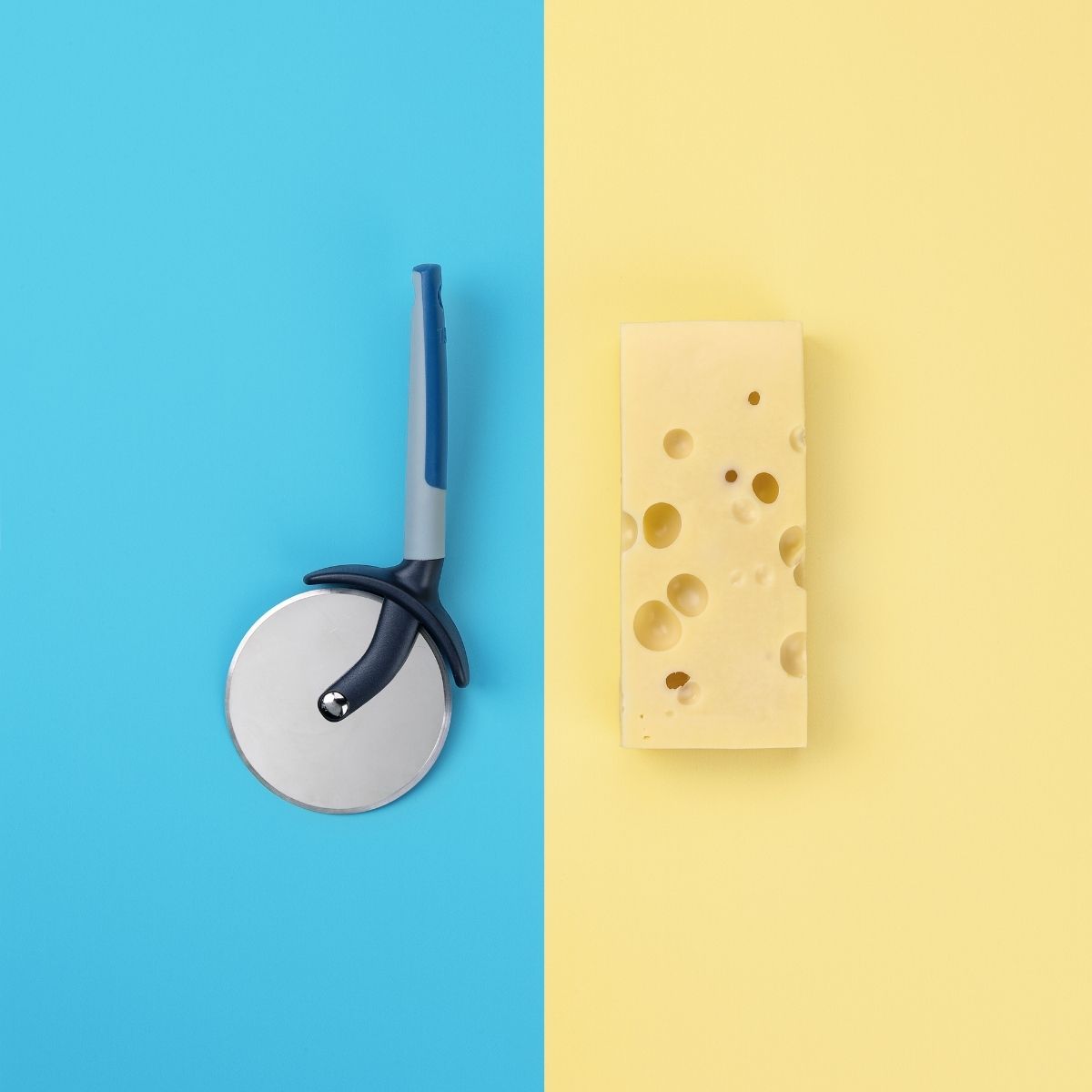 Roulette à pizza géante avec protège lame 25 cmTasty Core Tasty - Mathon - 2