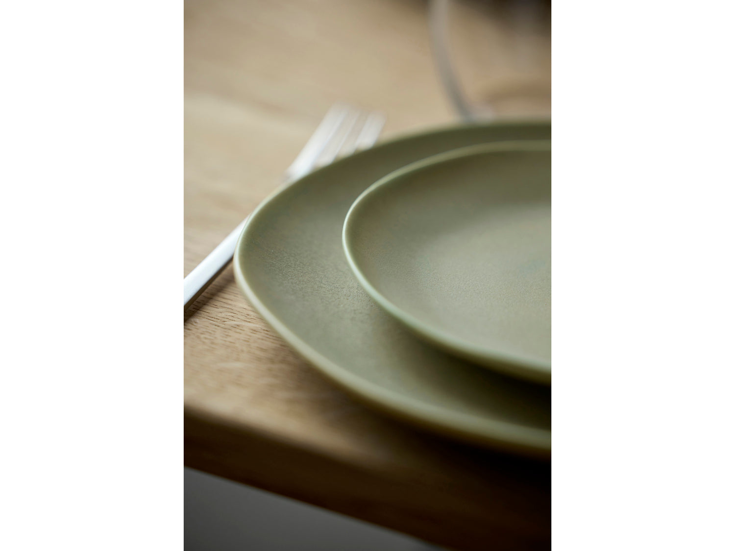 Assiette plate UMAMI en grès Vert pur Villa Collection - Mathon - 10