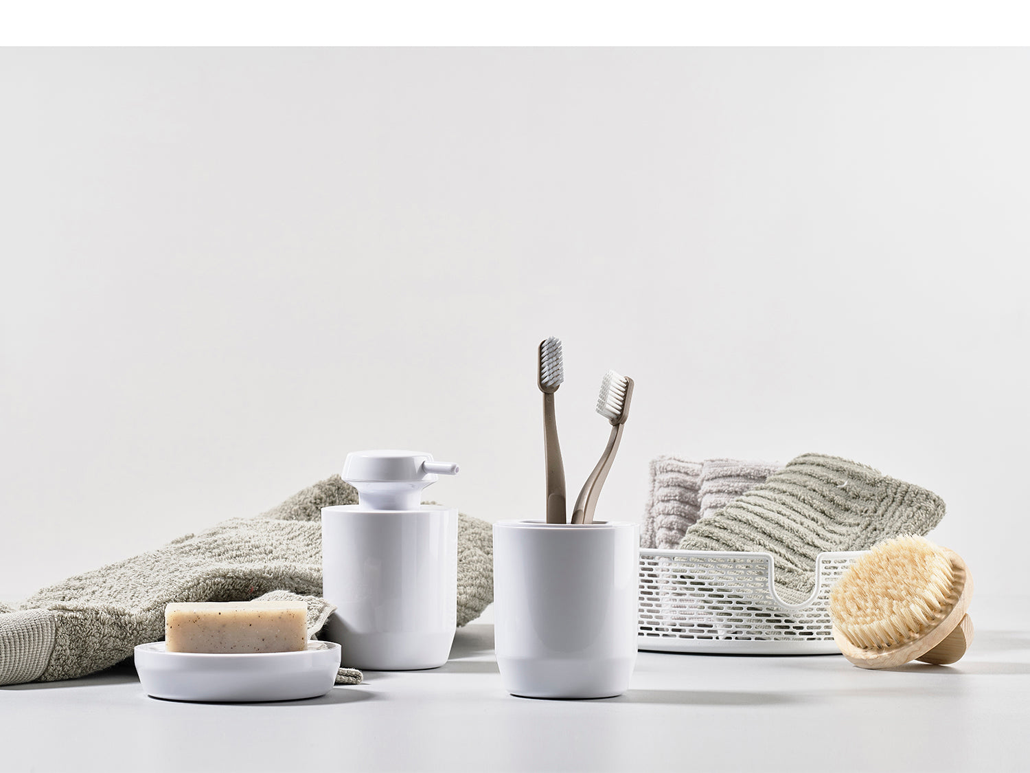 Gobelet pour brosse à dents SUII en thermoplastique acrylique Blanc Zone Denmark - Mathon - 2