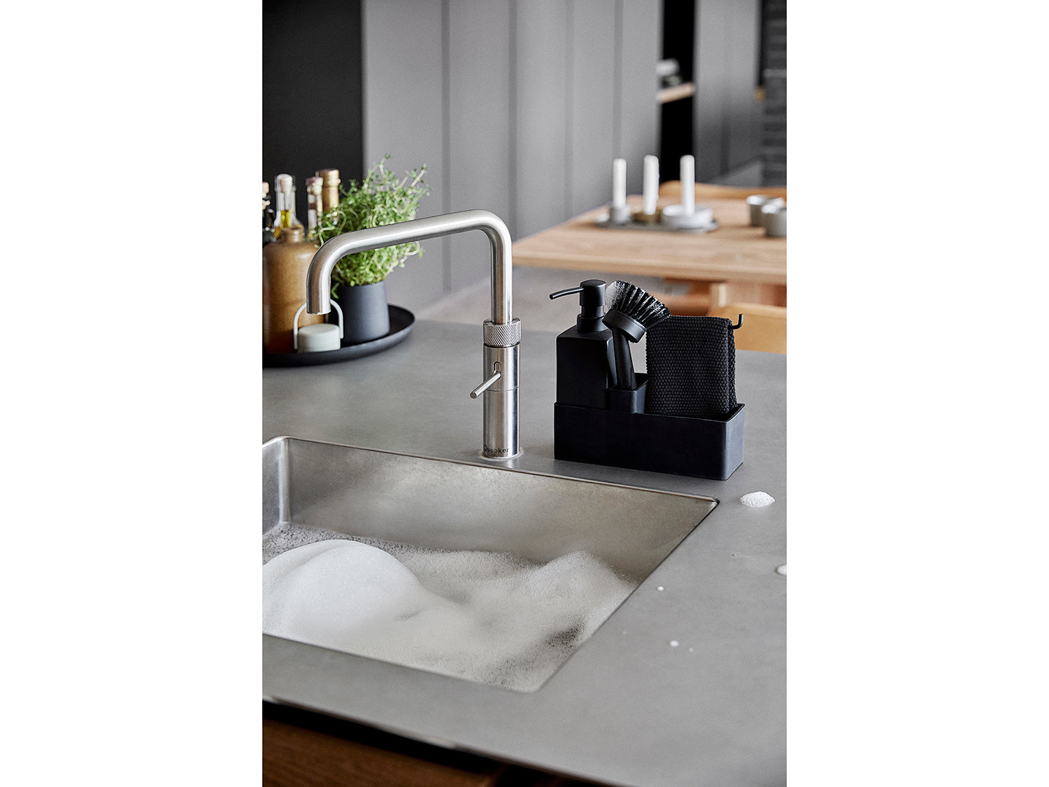 Set de vaisselle 4 pièces en silicone et céramique Noir Zone Denmark - Mathon - 6