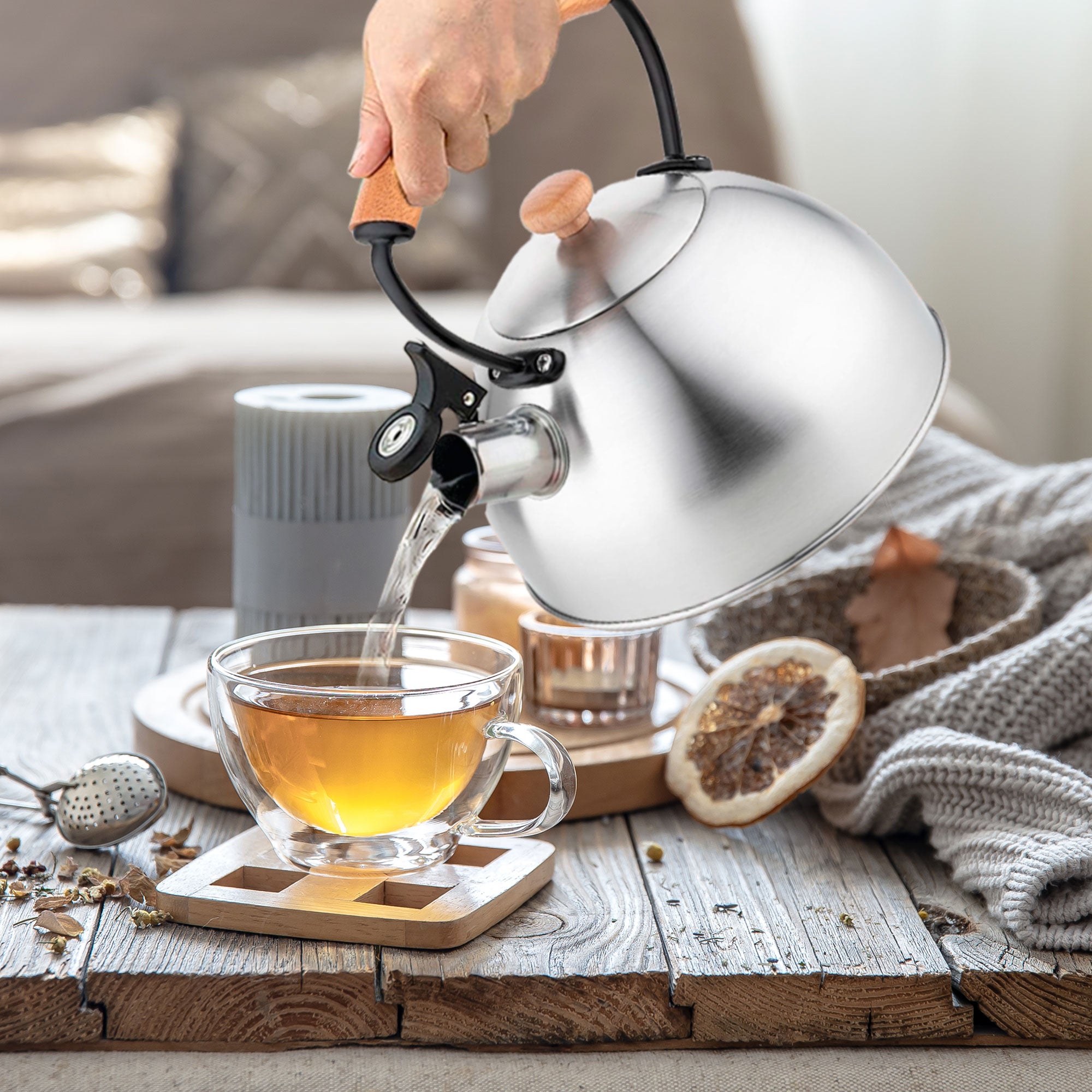 Bouilloire à Induction Théière Sifflet 2,3L  Acier Inox. Retro, Poignée en Bois  Inox Wooden - Mathon - 2
