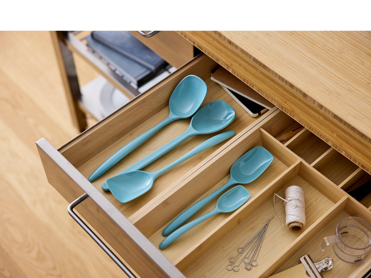 Cuillère de service NEW CLASSIC en durostima® Nordic green Rosti - Mathon - 3