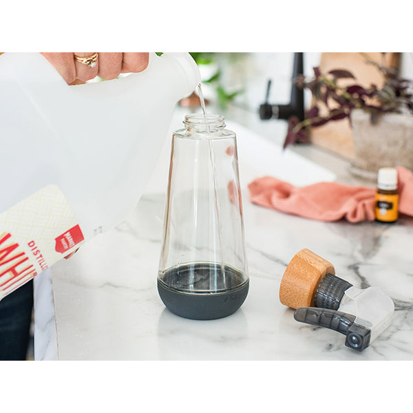 Flacon pulvérisateur en verre rechargeable Bottle Service Full Circle - Mathon - 3