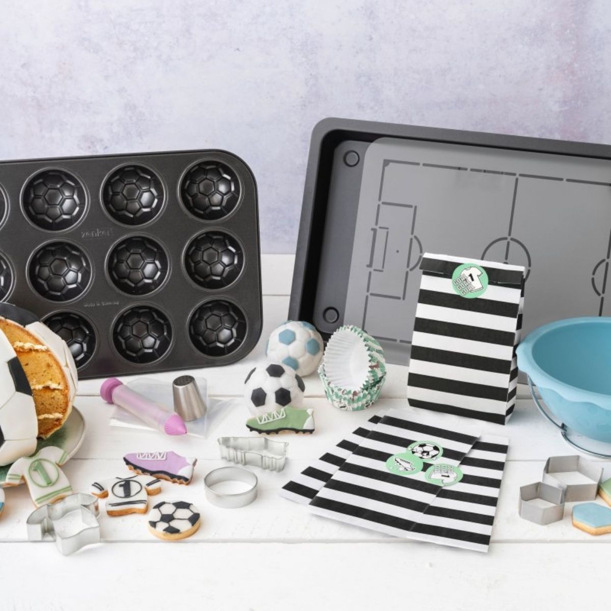 Set de poches à douilles, douille et stylo de décoration pour gâteaux Zenker Spécial Football Zenker - Mathon - 6