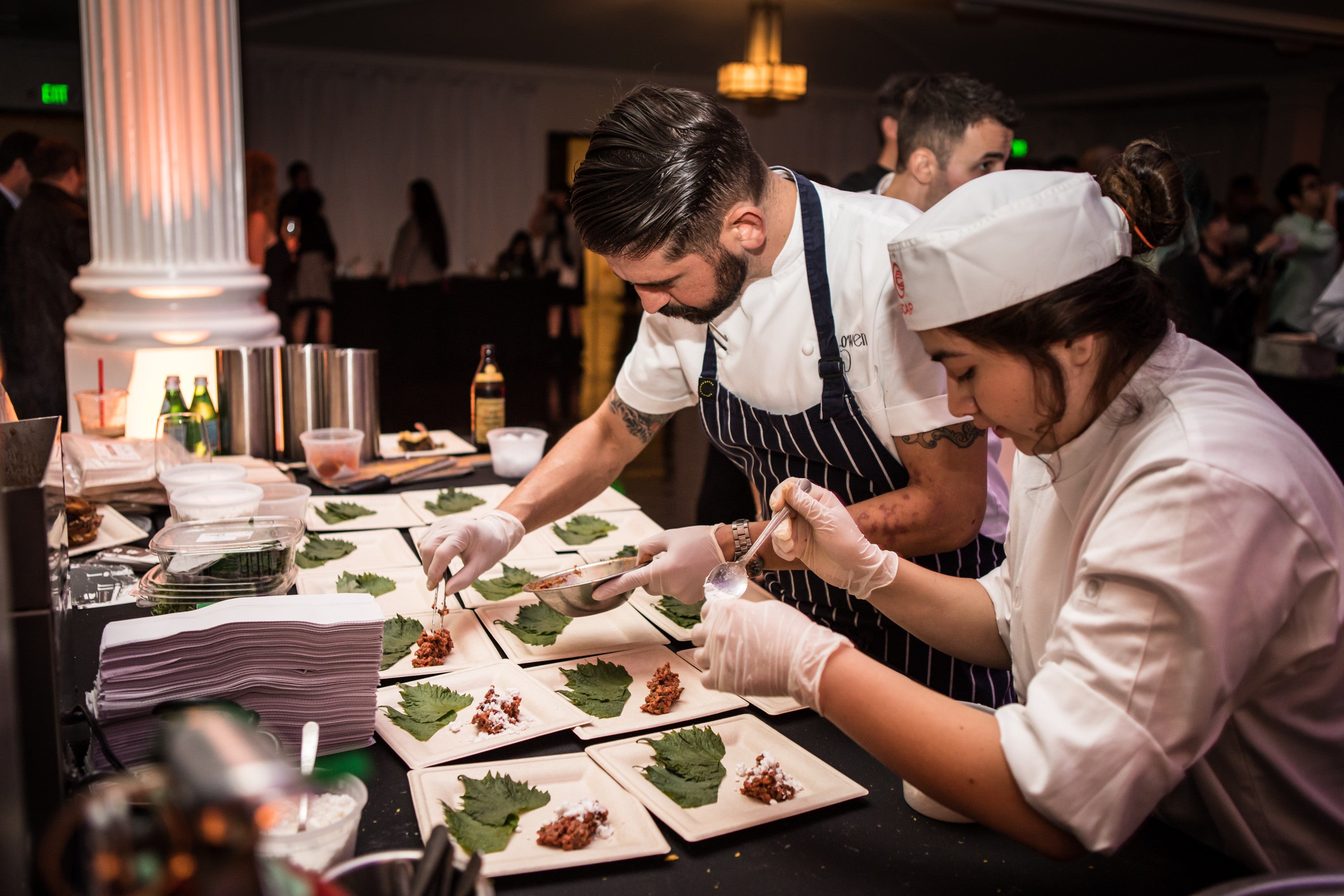 125Pcs - Assiette carrée brune en pulpe  260x260x20mm FirstPack - Mathon - 2