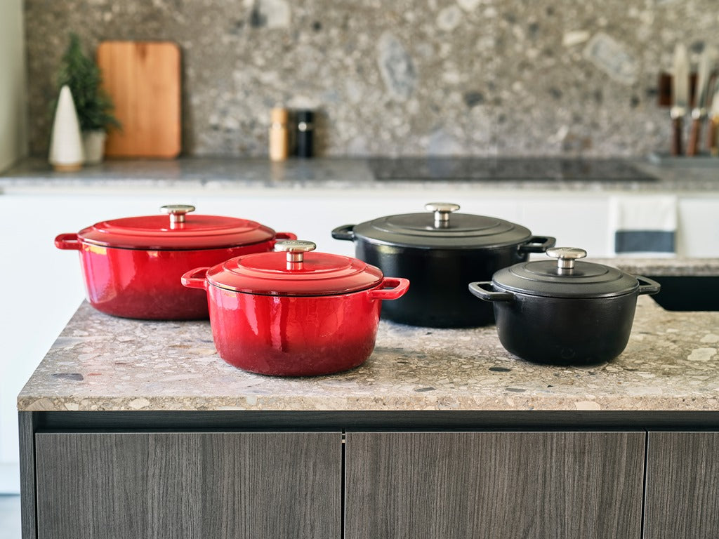 Cocotte en Fonte émaillée, FONTESTIC, Rouge, D20 cm Cosy & Trendy - Mathon - 4