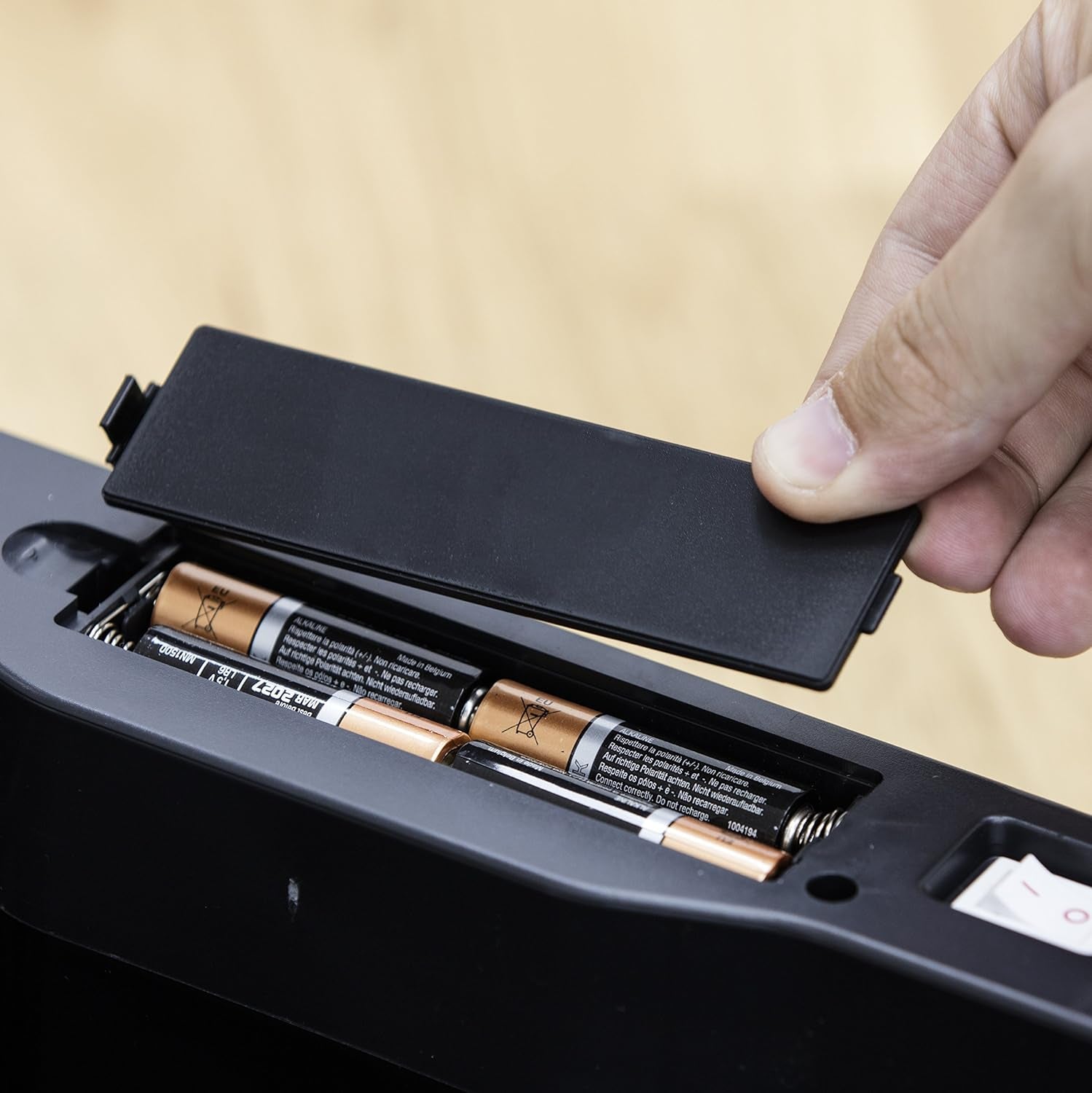 Retro Poubelle à Ouverture Automatique avec Capteur, Métal, 45 Litres, Vintage  Noir SWKA4500BNEU - Mathon - 5