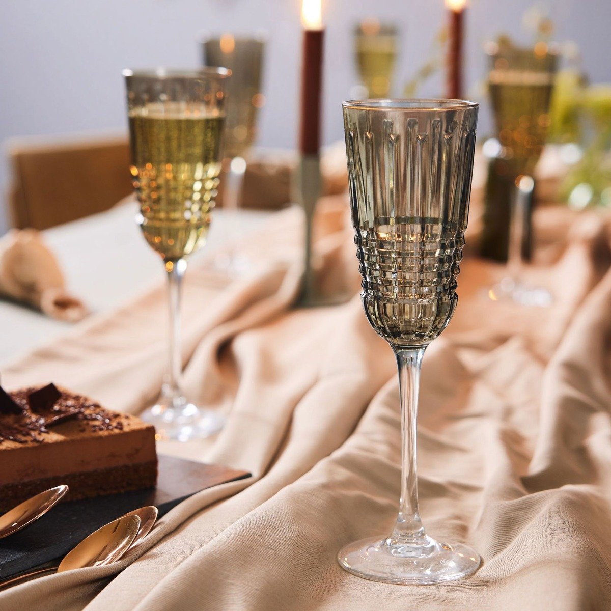 4 flûtes à champagne marrons 17cl Rendez-Vous Brume - Cristal d