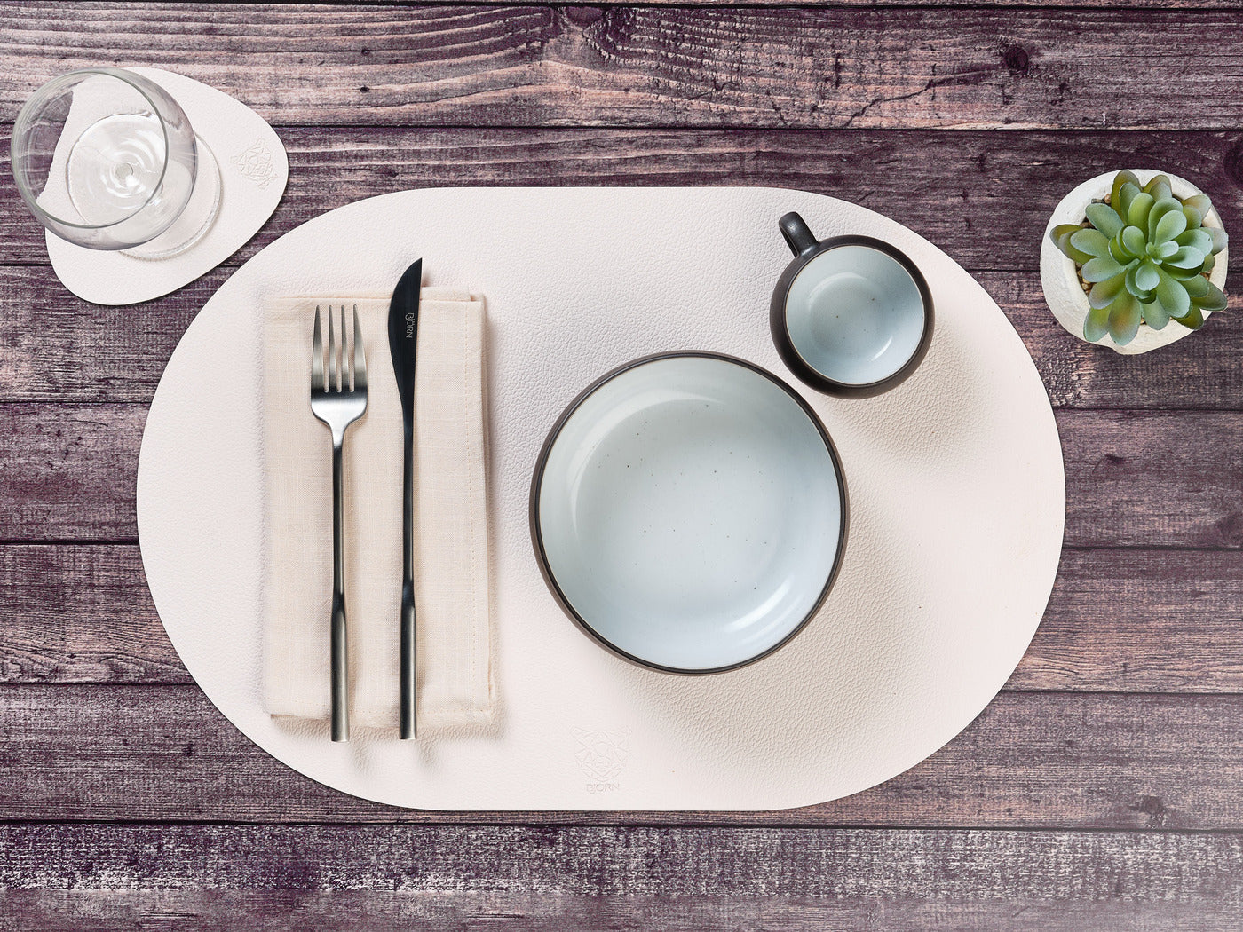 Lot de 6 sets de table en fibres de cuir broyées et recyclées, caoutchouc végétal naturel, pvc, ingrédients divers (pigments colorés, résine) multicolore D Björn - Mathon - 5