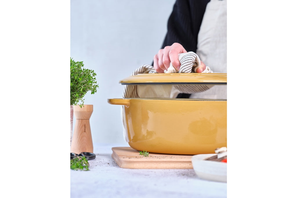 Cocotte ovale en Fonte émaillée, FONTESTIC, Amber Gold, 31x24 cm Cosy & Trendy - Mathon - 4