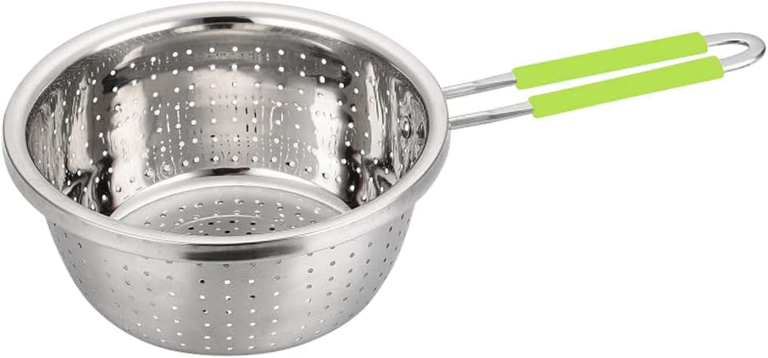 Passoire perforée en acier inoxydable avec long manche vert Vendos85 - Mathon