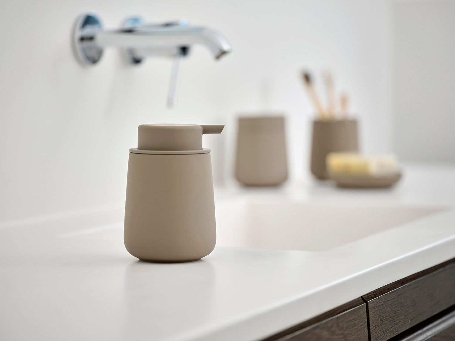 Gobelet pour brosse à dents NOVA ONE en grès Taupe Zone Denmark - Mathon - 6