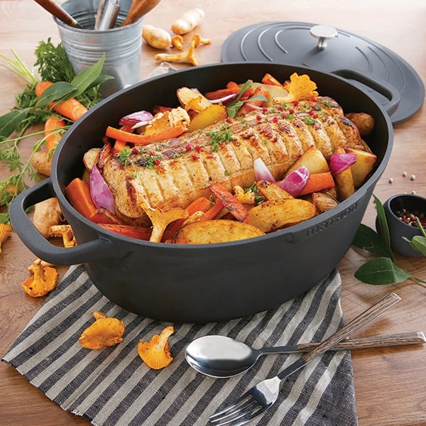 Grande cocotte légère ovale en fonte d