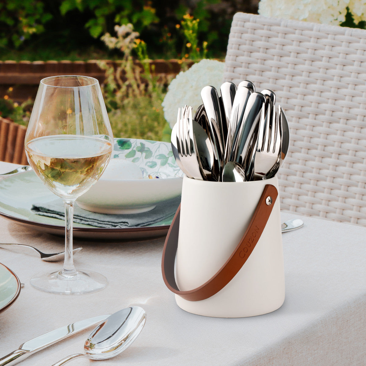 Persane - 24 couverts de table avec support de rangement nomade Couzon - Mathon - 9