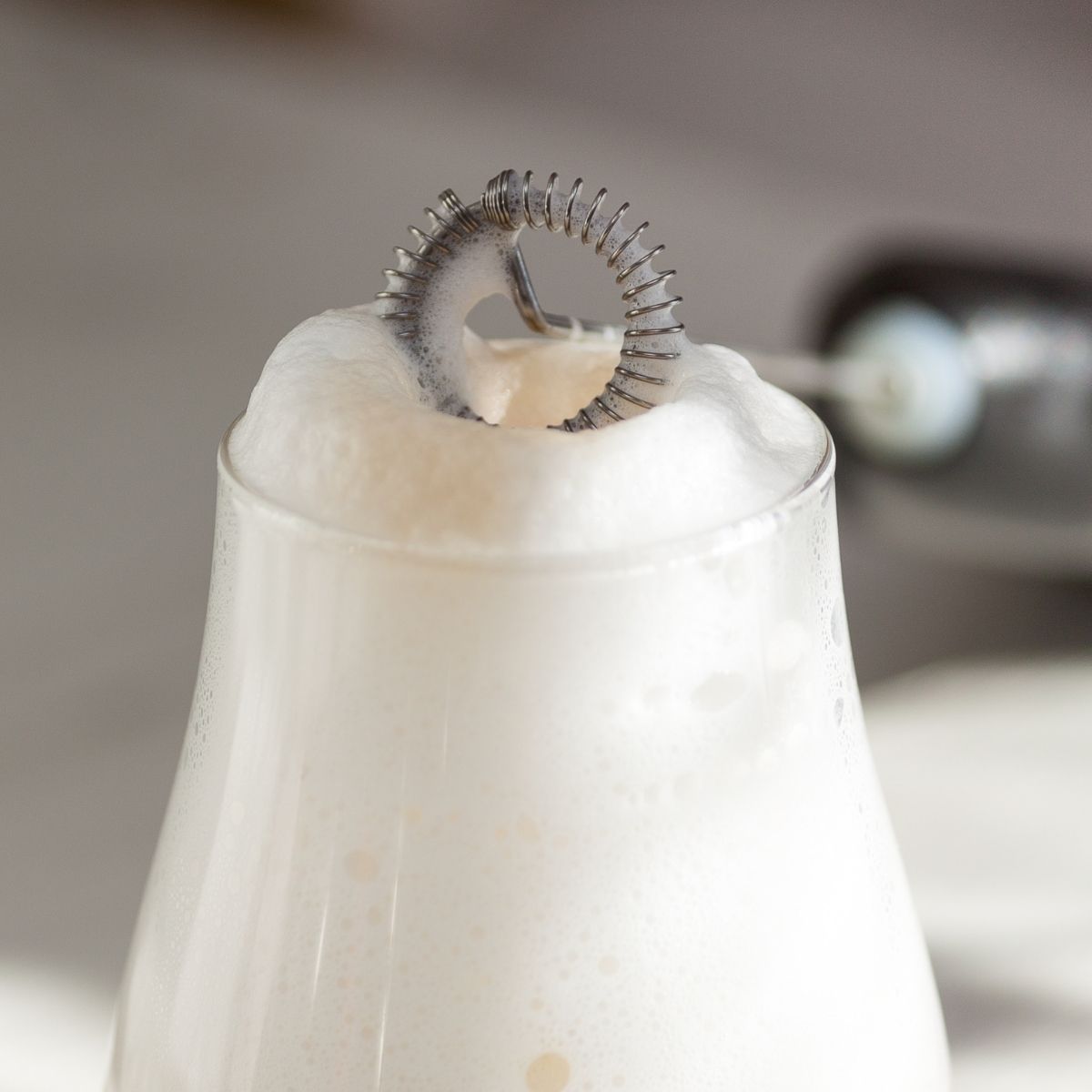 Ensemble à café avec porte capsules Dolce Gusto® et mousseur à lait Fackelmann - Mathon - 6