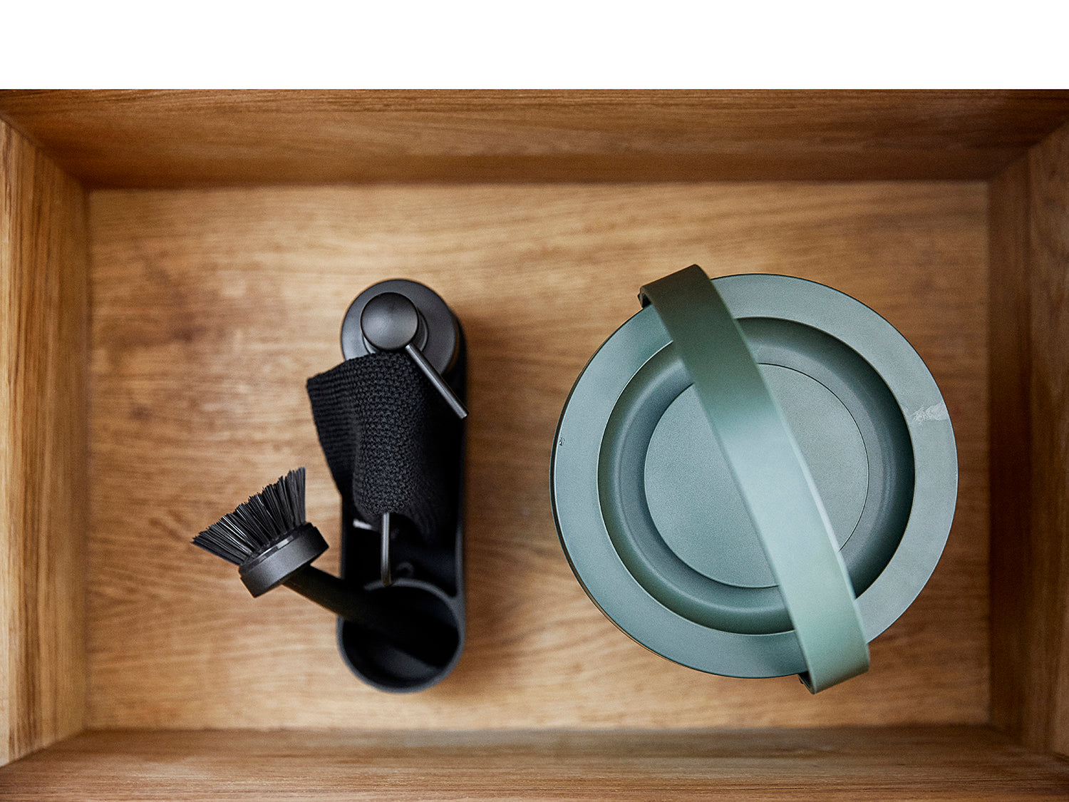 Set de vaisselle SINGLES en silicone et céramique Noir Zone Denmark - Mathon - 7