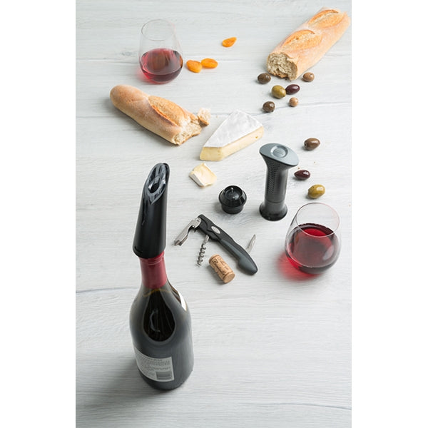 Pompe à vin avec 2 bouchons de Trudeau - Ares Accessoires de cuisine