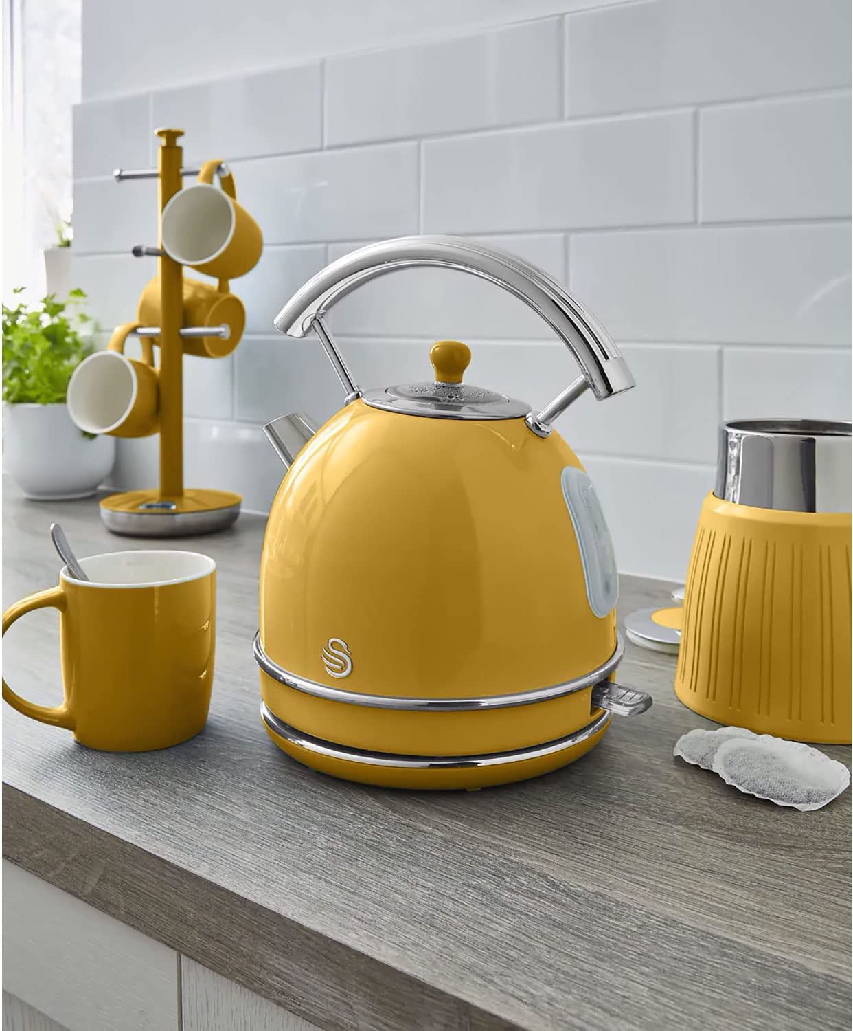 Retro Bouilloire, 1,8 L, Acier Inoxydable sans BPA, Résistance Cachée, sans Fil 3000 Jaune SK14630YELNEU - Mathon - 2