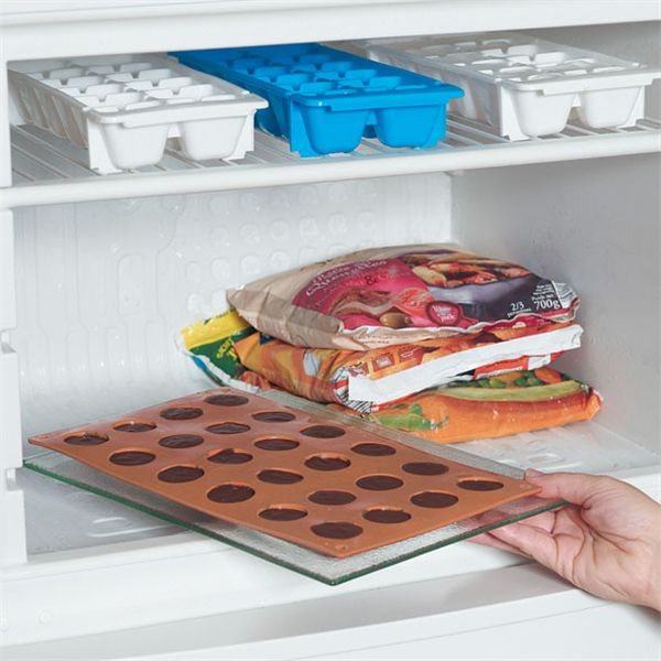 Plaque de 24 mini demi-sphères en silicone Silikomart - Mathon - 4