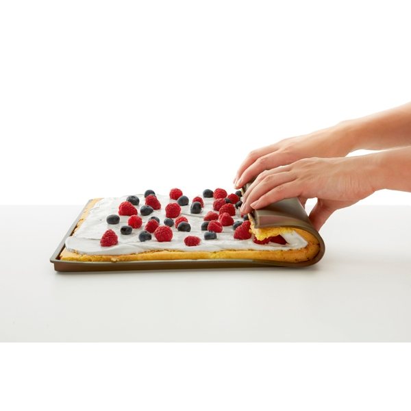 Tapis de four en silicone avec rebord spécial gâteau roulé - Lékué