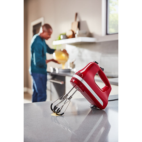 Batteur à main électrique 6 vitesses 60 W rouge empire 5KHM6118EER Kitchenaid - Mathon - 3