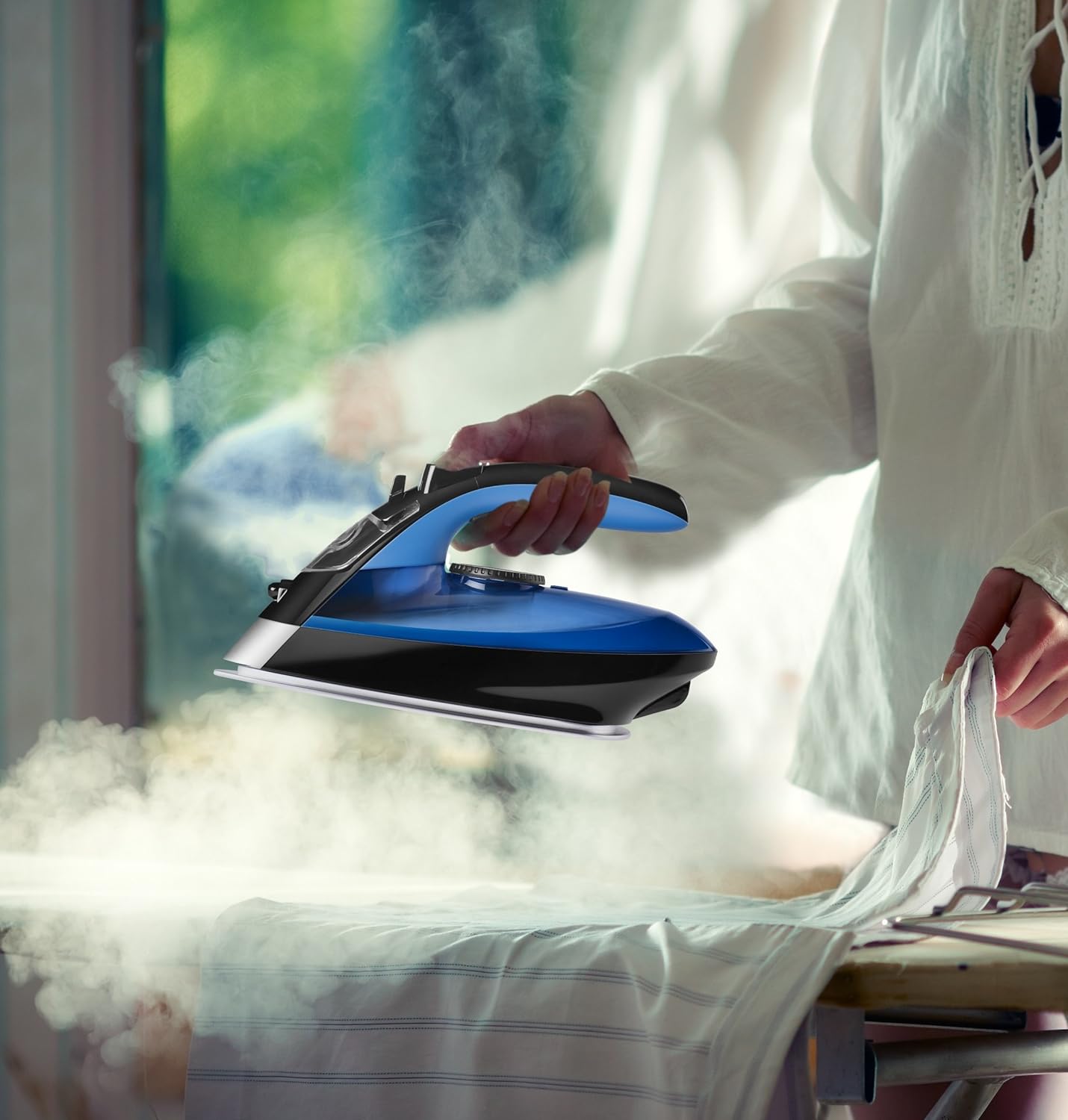 Fer à repasser vapeur sans fil de 0,25L 2400W noir bleu Rowenta - Mathon