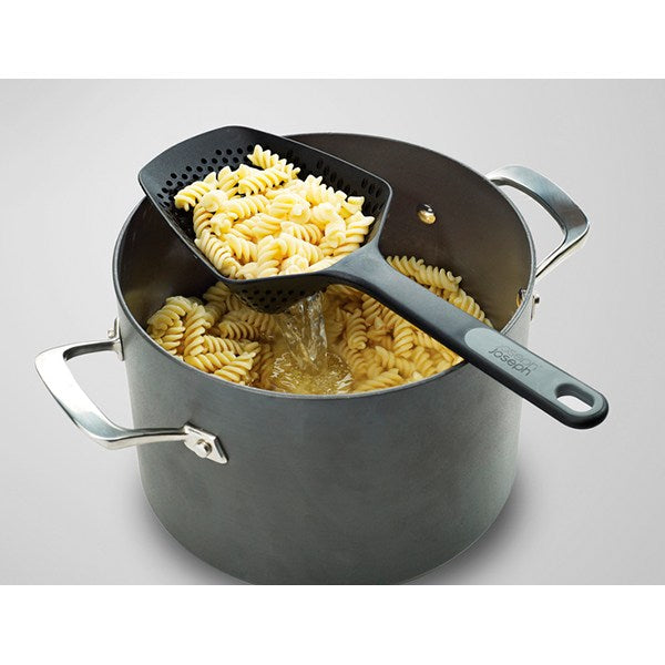 Cuillère passoire grand modèle noire Joseph Joseph - Mathon - 3