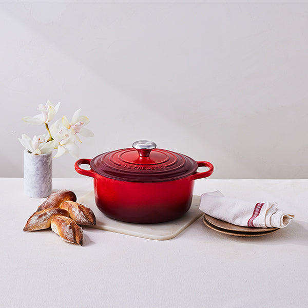 Cocotte fonte rond 24 cm cerise Le Creuset - Mathon - 4