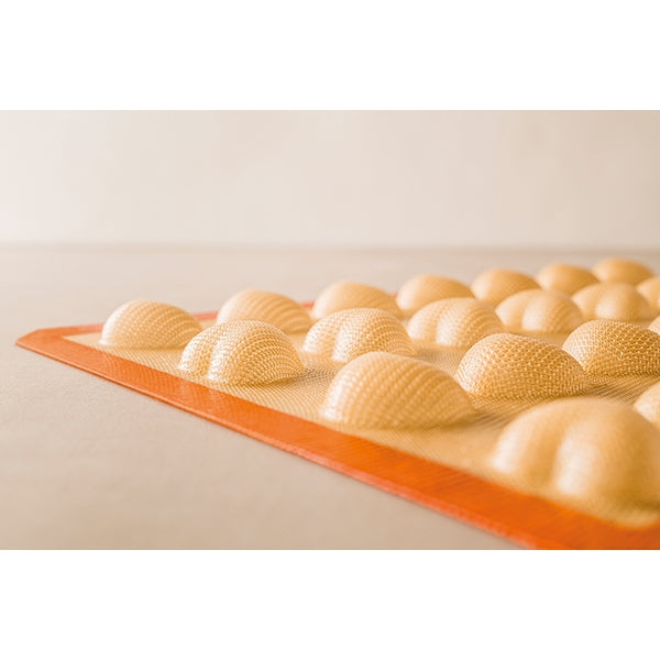 Plaque de 28 empreintes mini-cœurs Silpat - Mathon - 3