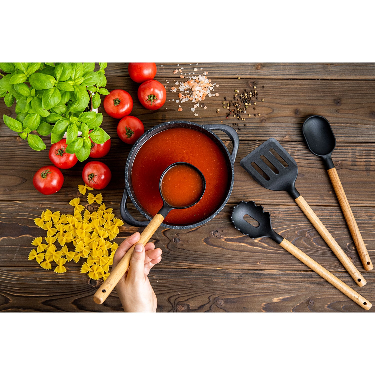 Batterie de Cuisine Induction 6 Pièces Aluminium Fonte 3 Casseroles 3 Couvercles  Noir BRI-MGK18 - Mathon - 4