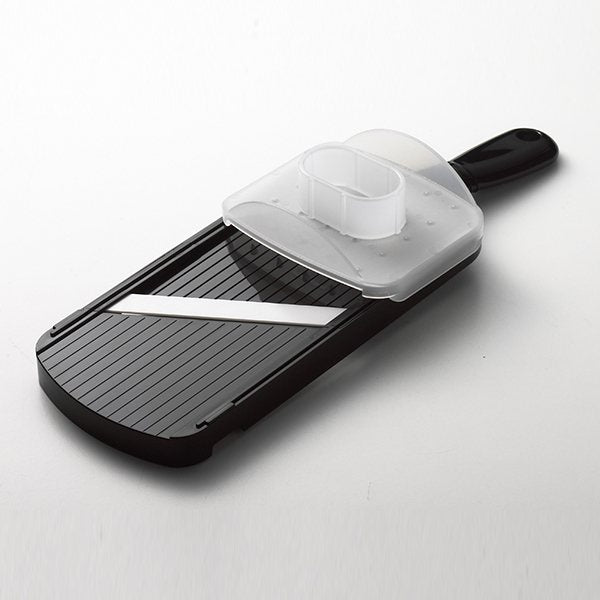 Mandoline réglable avec protège doigts noir Kyocera - Mathon - 2