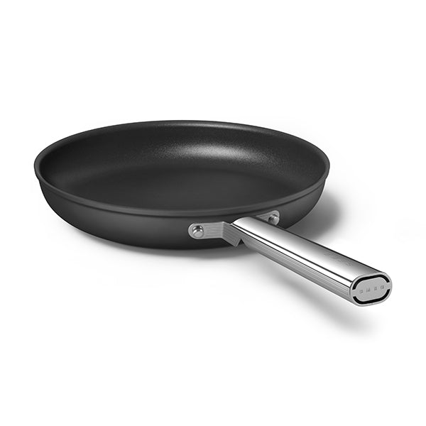 Poêle aluminium antiadhésive 30 cm noir mat Smeg - Mathon - 1