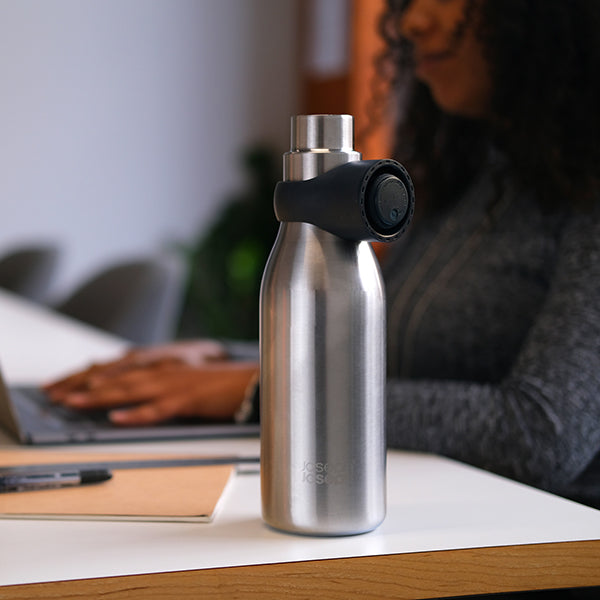 Bouteille isotherme isolée sous vide Loop 500 ml Inox brossé Joseph Joseph - Mathon - 3