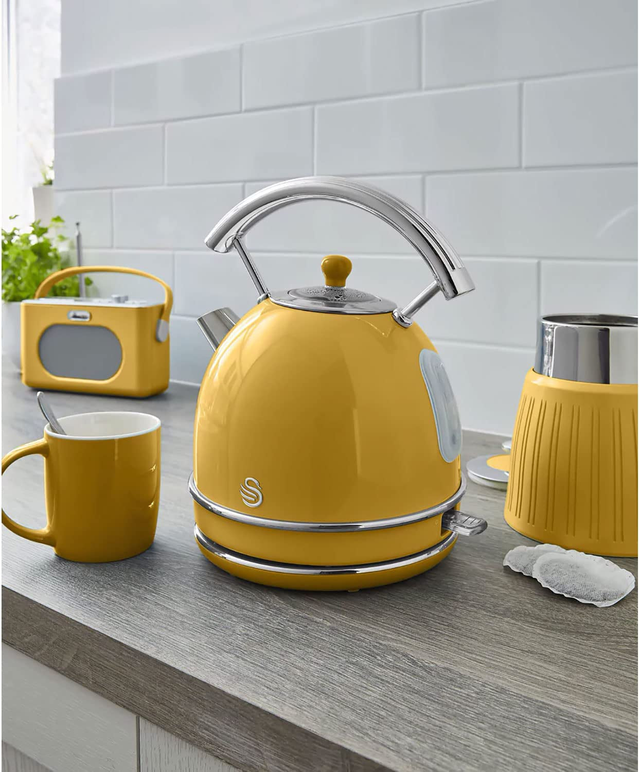 Retro Bouilloire, 1,8 L, Acier Inoxydable sans BPA, Résistance Cachée, sans Fil 3000 Jaune SK14630YELNEU - Mathon - 3